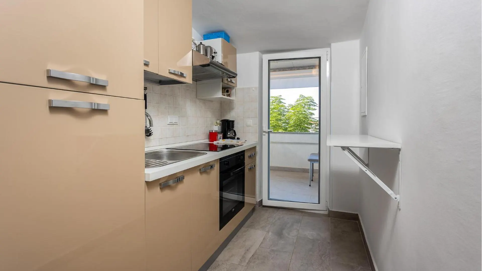 Gorgeous Apartment In Barbat With Outdoor Swimming Pool Barbat na Rabu クロアチア